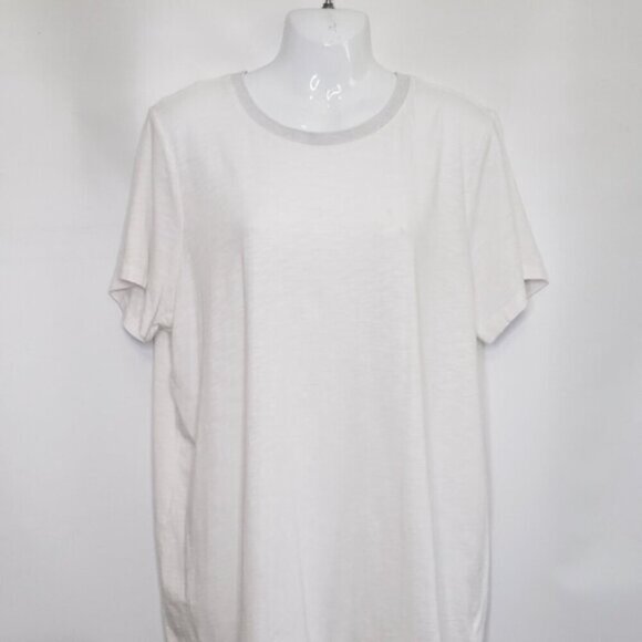 Torrid White Tee Sparkle Silver Neck Detail Size 2X - Picture 2 of 13